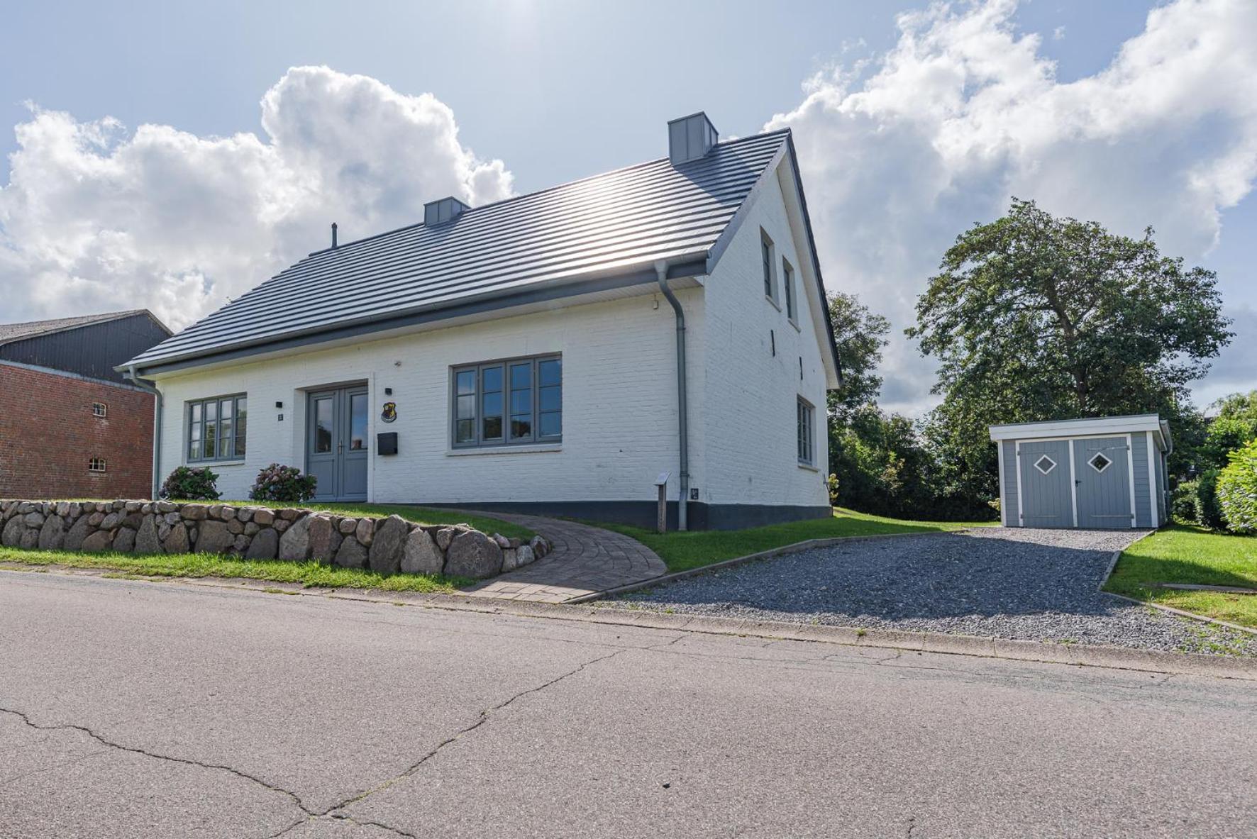 Huus Leeftalich Villa Alkersum Exterior photo